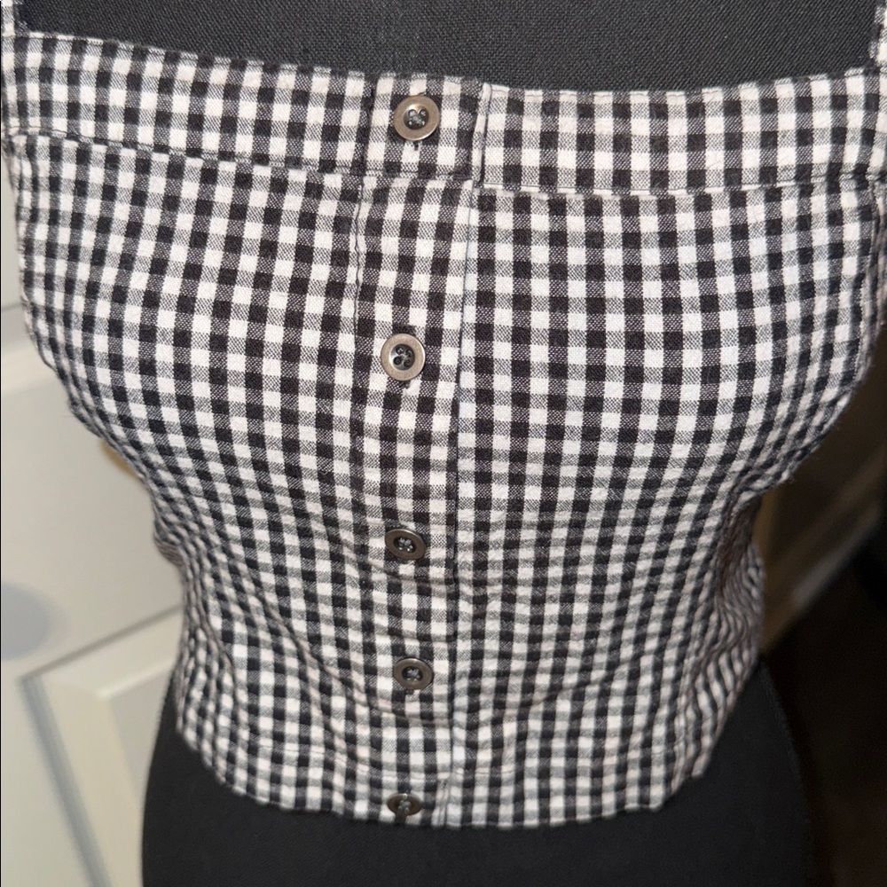 🖤HOLLISTER BLK/WHT GINGHAM CROPPED TANK TOP SIZE S🖤 - Picture 2 of 7